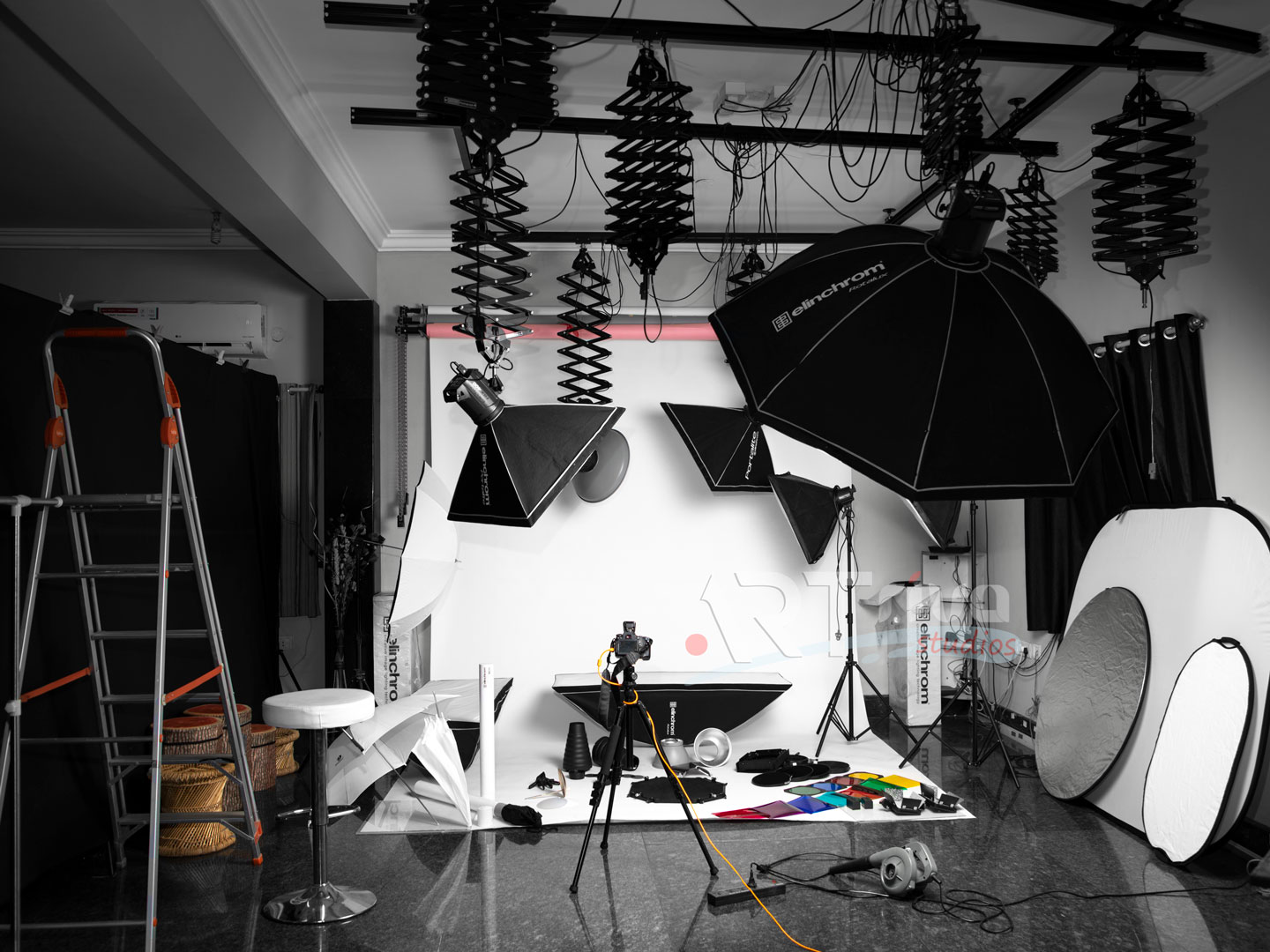 artriva_studio_equipment_1